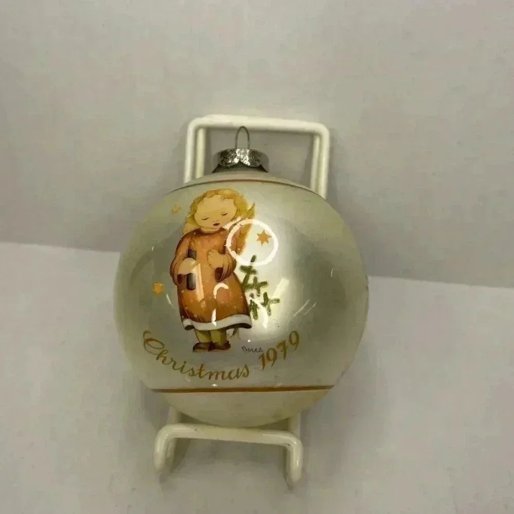 Starlight Angel by Sister Berta Hummel 1979 Ornament